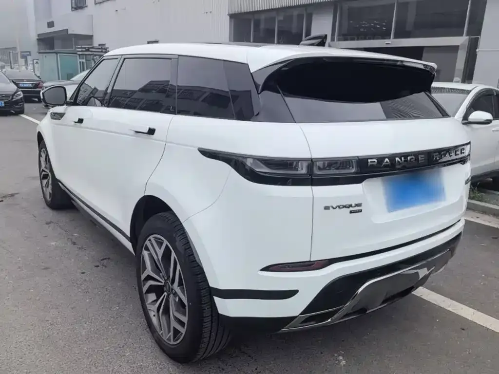 Land Rover Evoque — фото 6