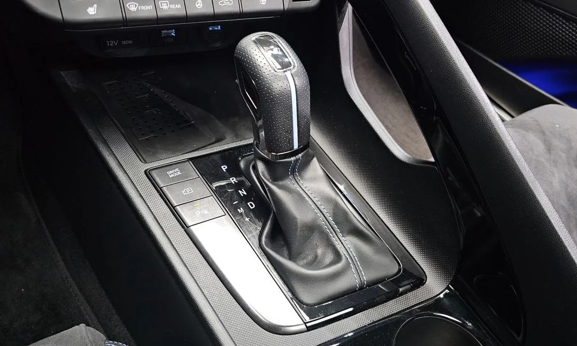 Hyundai AVANTE 2023 из KR, фото 10
