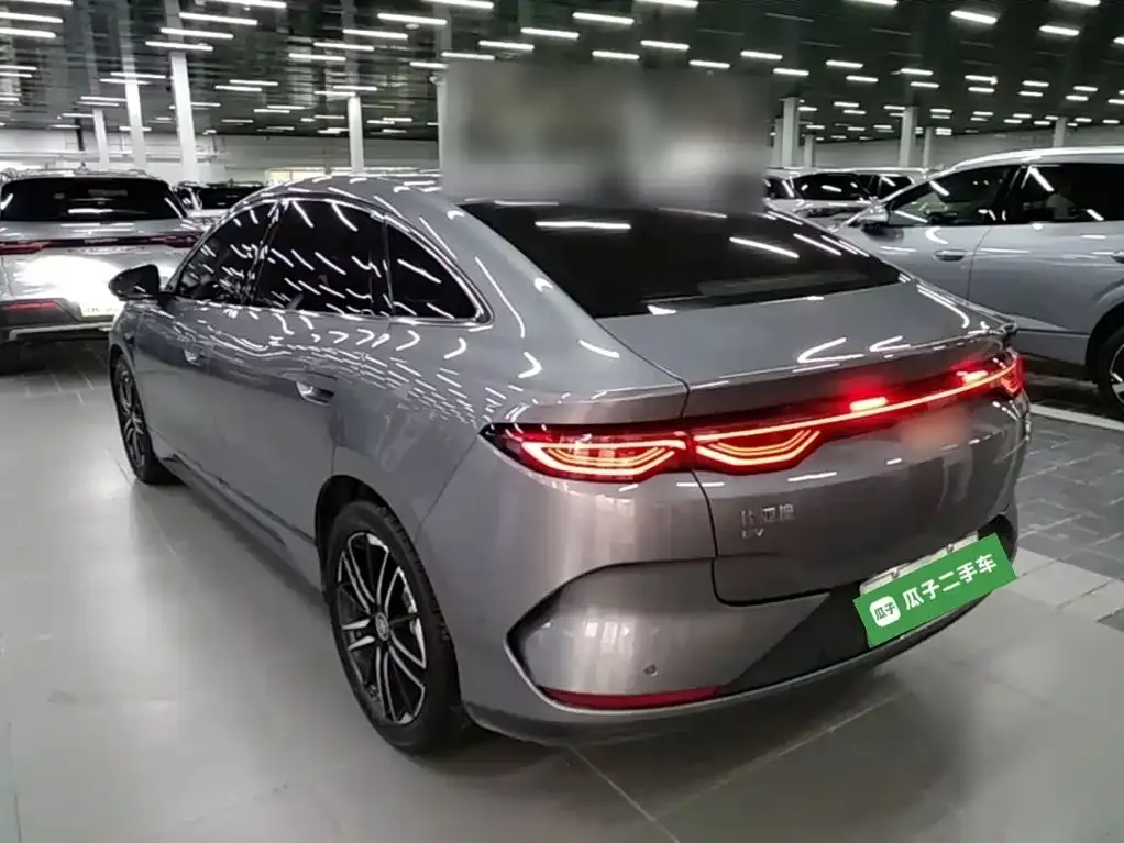 BYD Qin L — фото 10