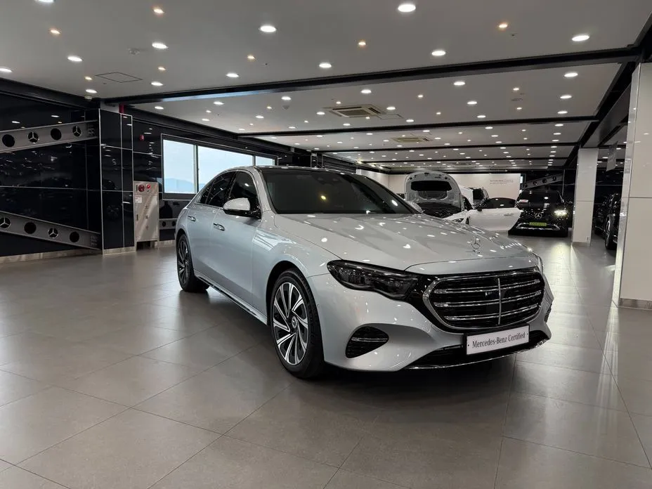 Mercedes-Benz E-Class 2024 из KR, фото 2