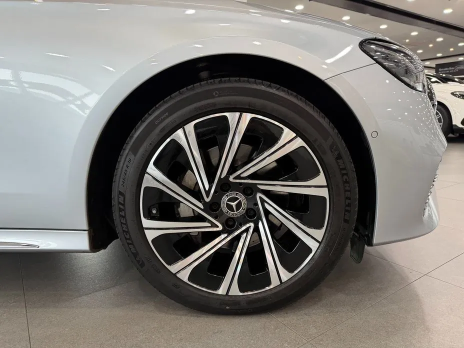Mercedes-Benz E-Class 2024 из KR, фото 6
