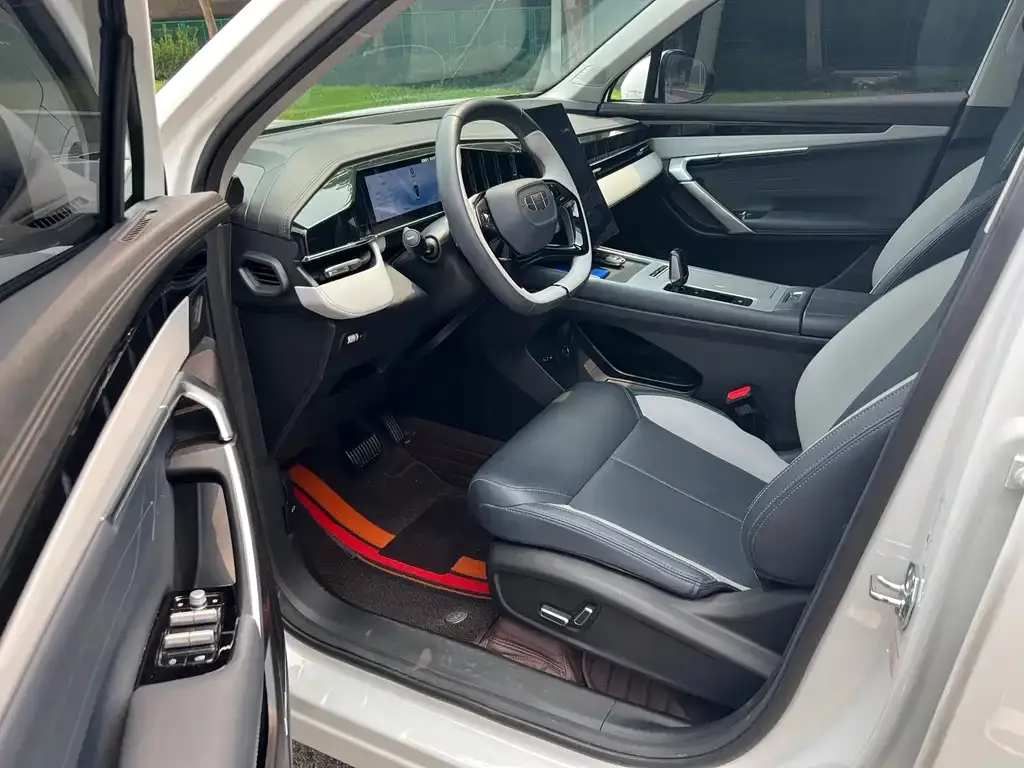 Geely Boyue L 2024 из CN, фото 2