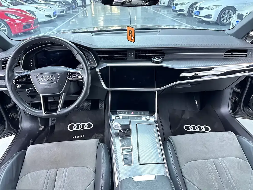 Audi A6L 2021 из CN, фото 9
