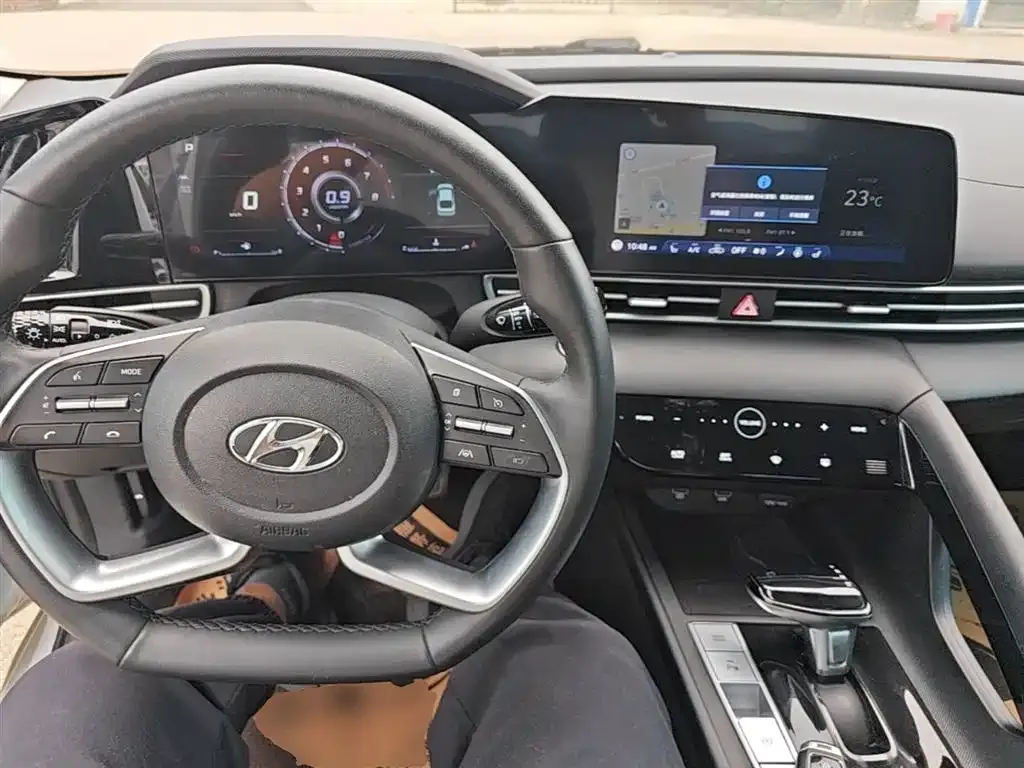 Hyundai Elantra 2023 из CN, фото 4
