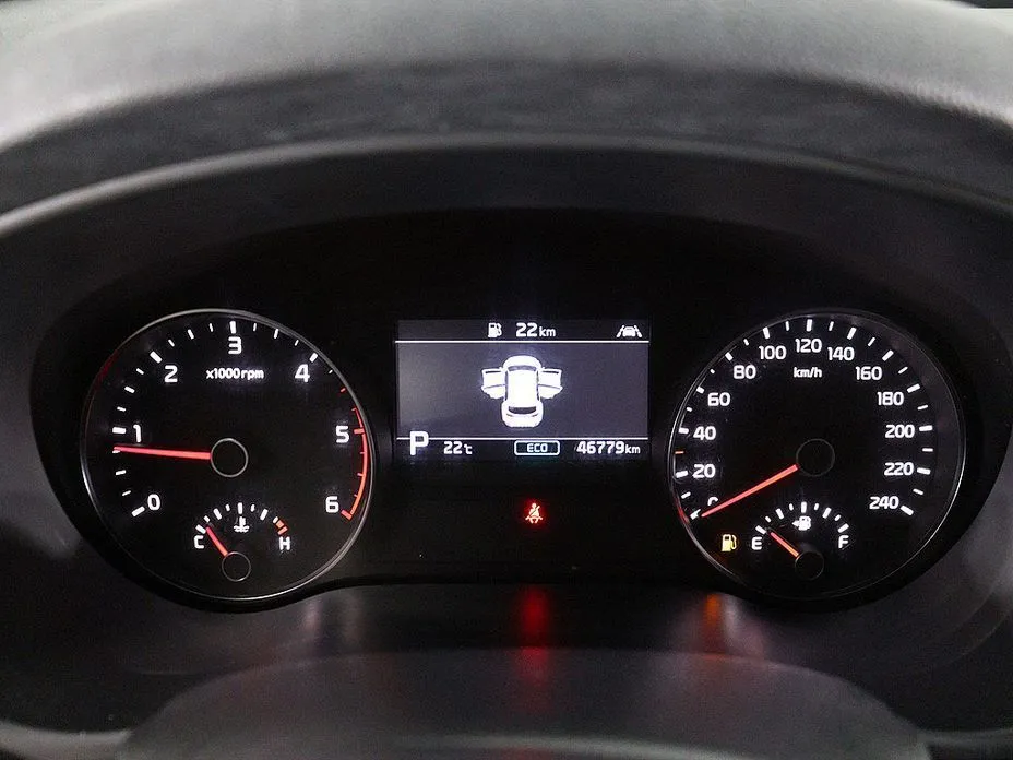 Kia Sportage — фото 9