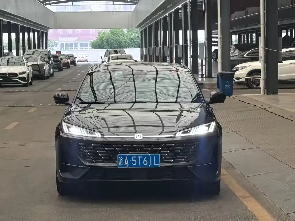 Changan Eado — фото 9