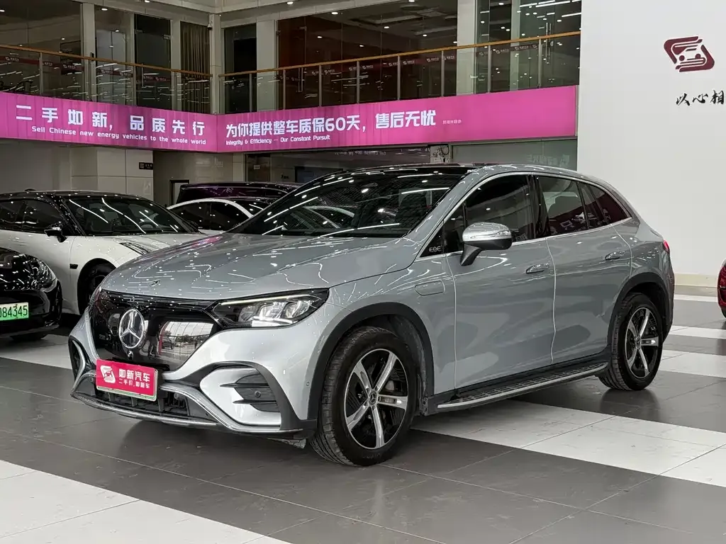 Mercedes-Benz EQE SUV
