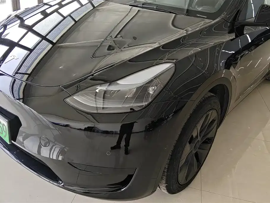 Tesla Model Y — фото 5