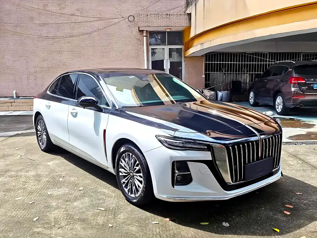 Hongqi H5 — фото 4