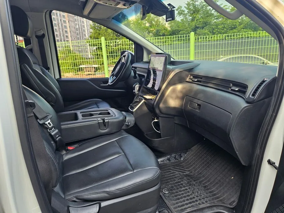 Hyundai Staria 2022 из KR, фото 9