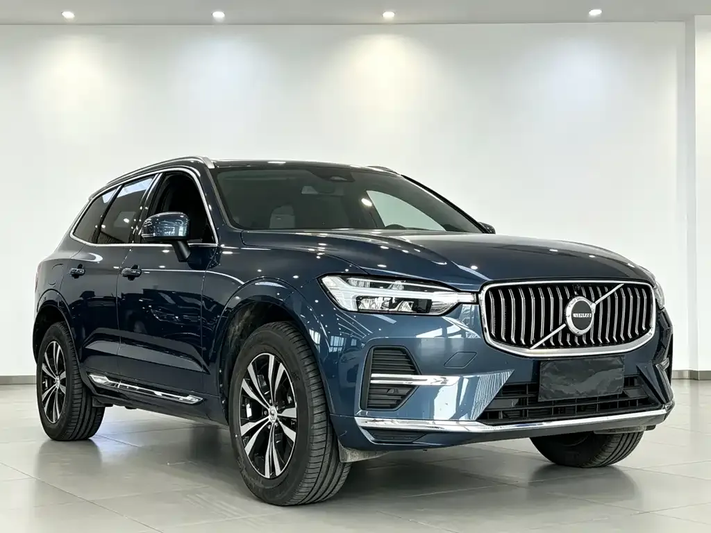 Volvo XC60 — фото 5