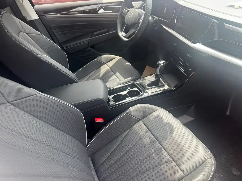Volkswagen Passat — фото 6