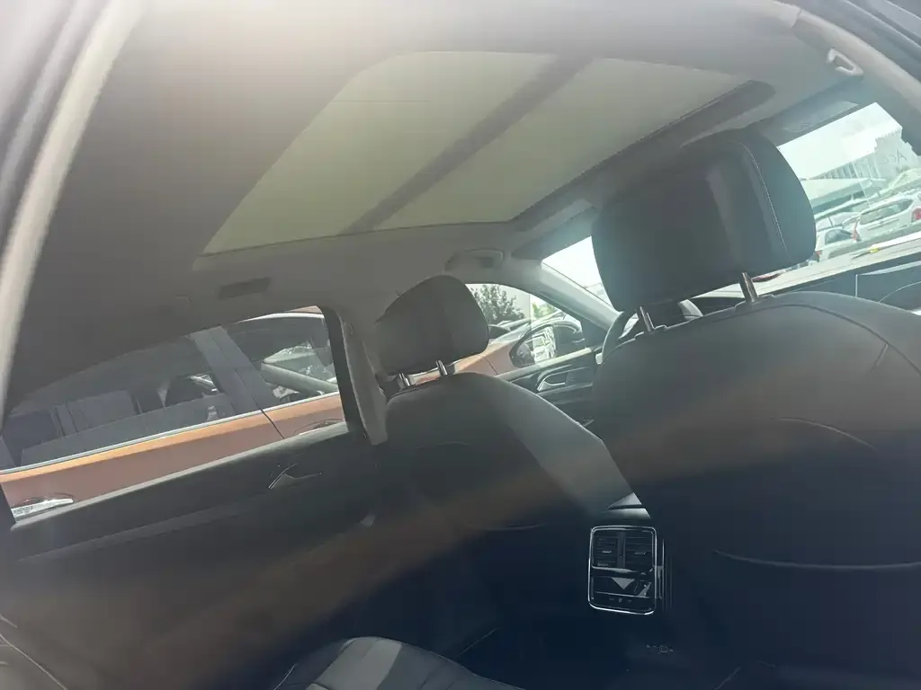 Volkswagen Passat — фото 3