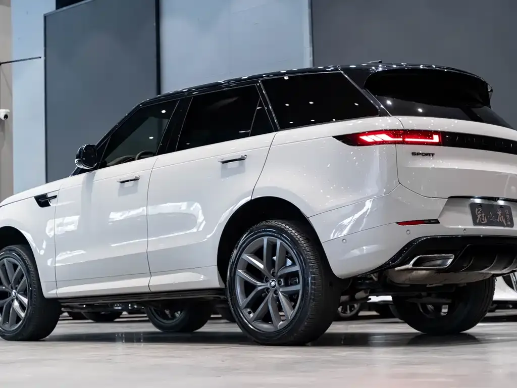 Land Rover Sport 2023 из CN, фото 8