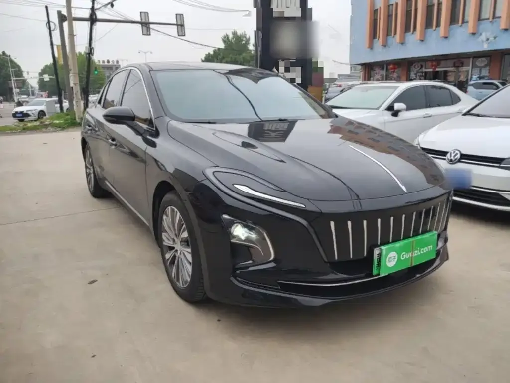Hongqi E-QM5 — фото 3