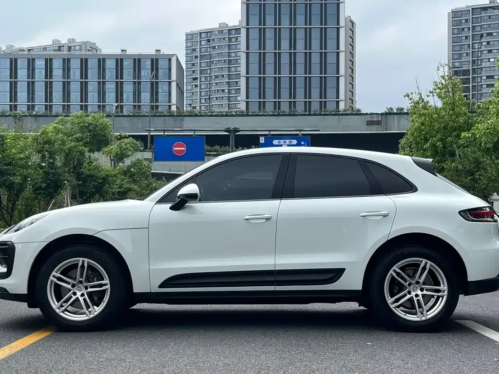 Porsche Macan — фото 6