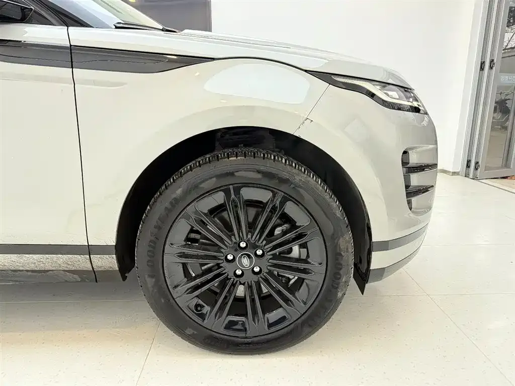 Land Rover Evoque — фото 7