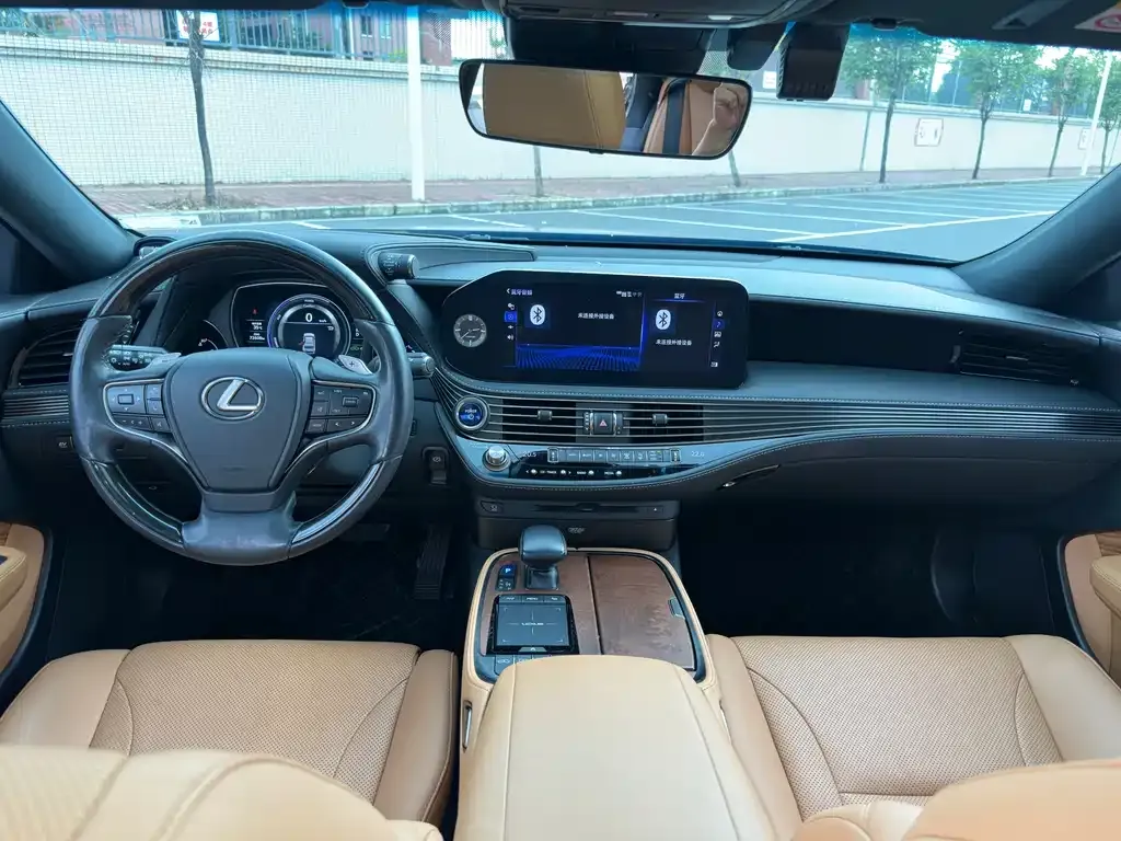Lexus LS 2021 из CN, фото 2