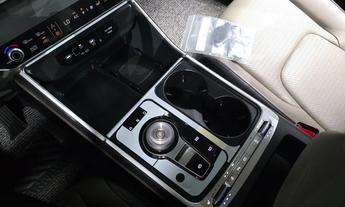 Kia Carnival — фото 10