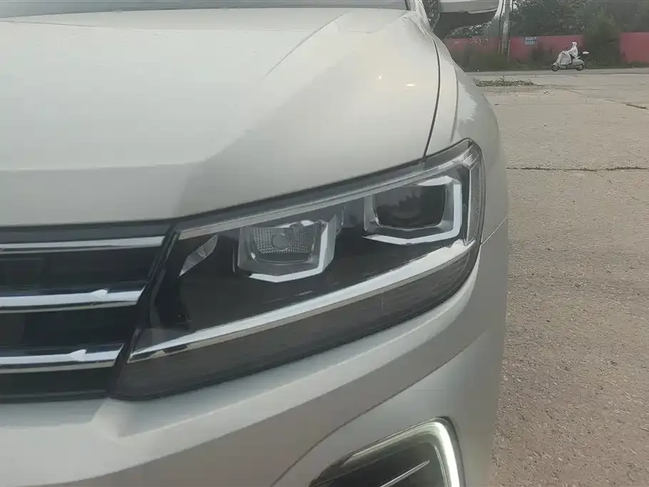 Volkswagen 途观L插电混动 2021 из CN, фото 6