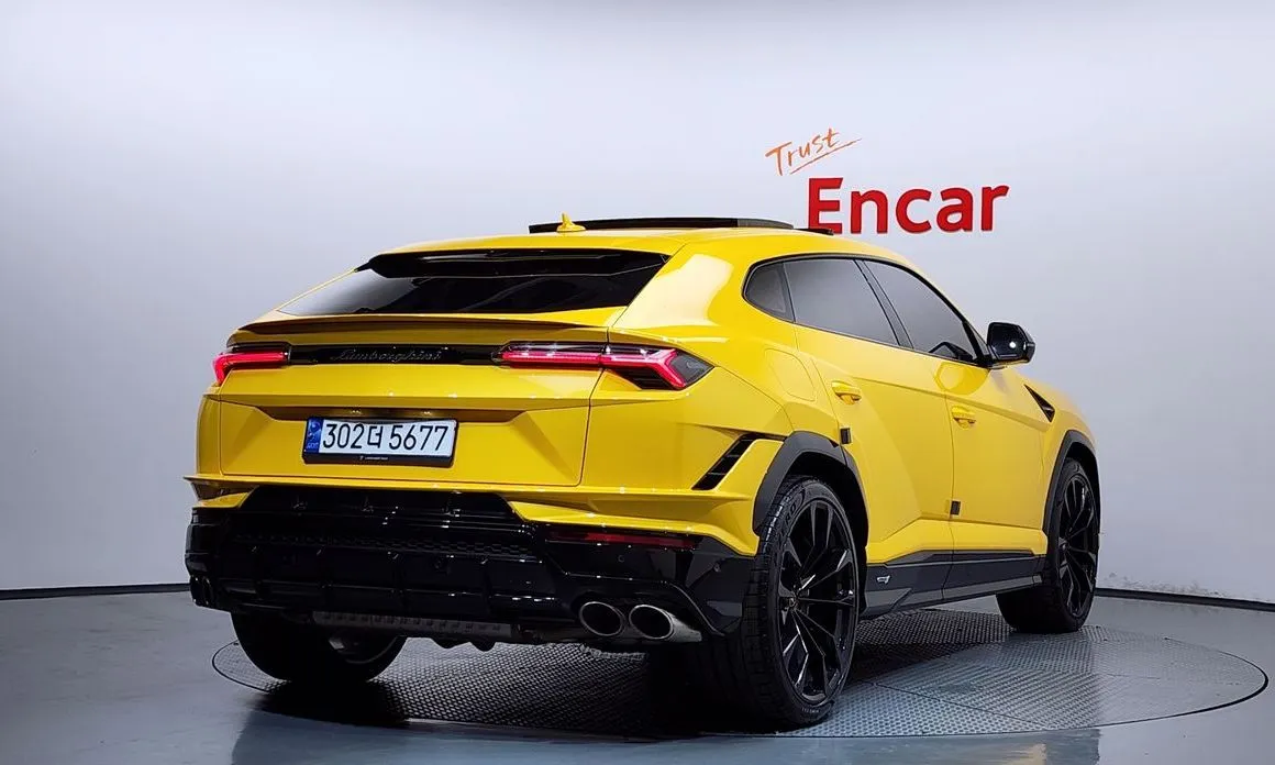 Lamborghini Urus 2023 из KR, фото 4