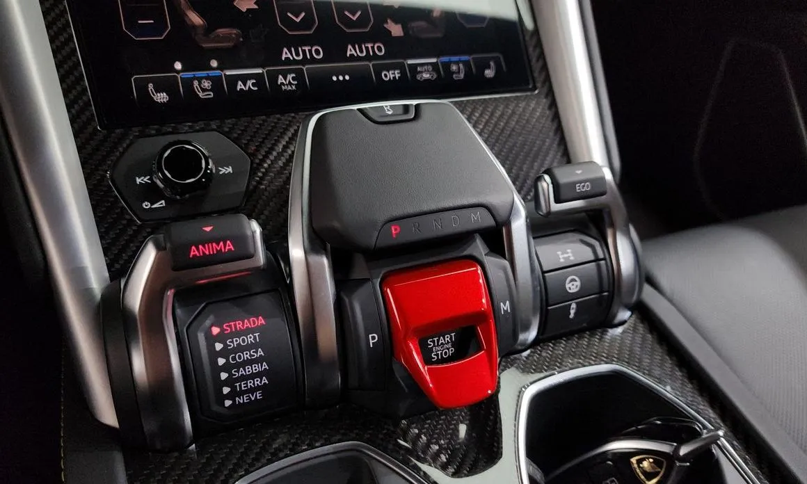 Lamborghini Urus 2023 из KR, фото 8