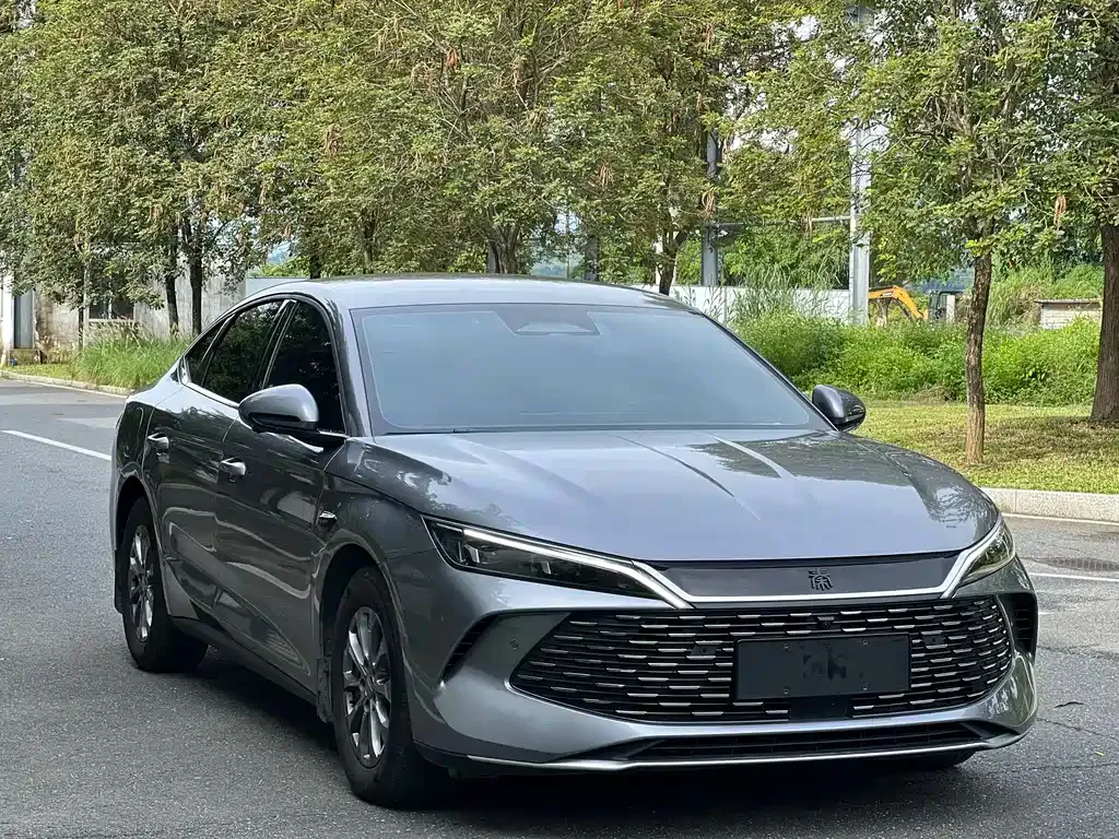BYD Qin L — фото 9