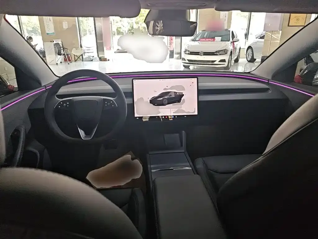 Tesla Model 3 — фото 5