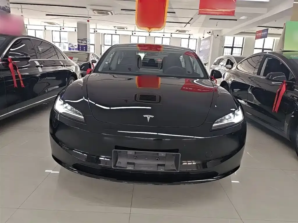 Tesla Model 3 — фото 6