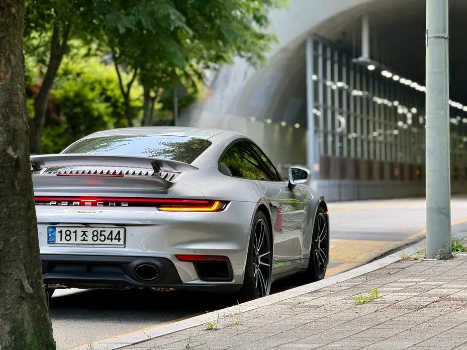Porsche 911 2021 из KR, фото 7