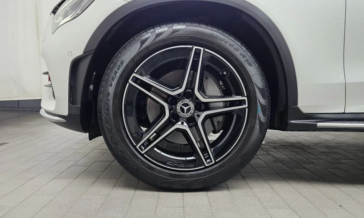 Mercedes-Benz GLC-Class 2023 из KR, фото 2