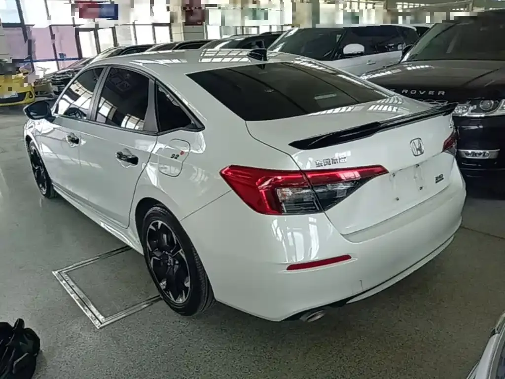 Honda Civic — фото 8