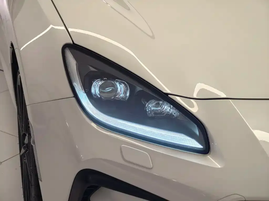 Toyota 86 2023 из CN, фото 10
