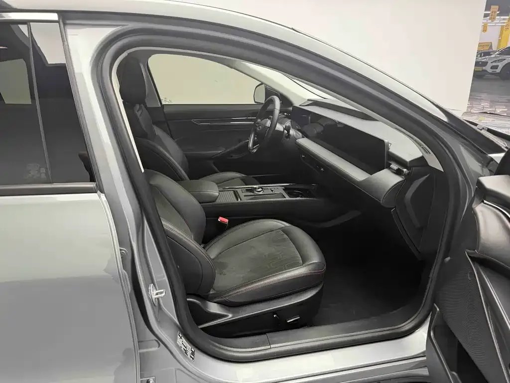 Ford Mondeo 2024 из CN, фото 10