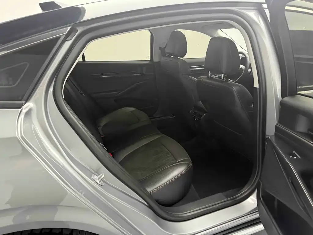Ford Mondeo 2024 из CN, фото 6