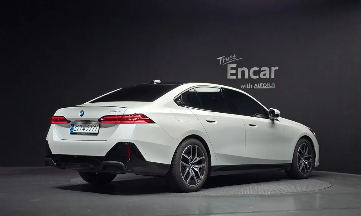 BMW 5-Series 2026 из KR, фото 4