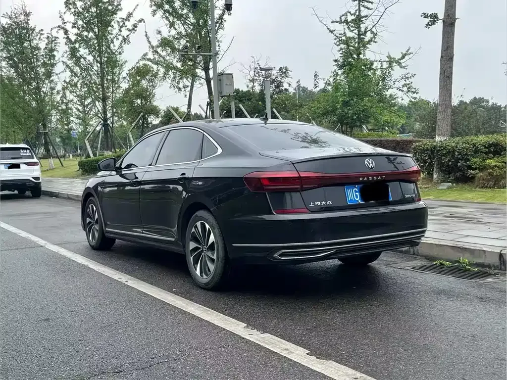 Volkswagen Passat — фото 9