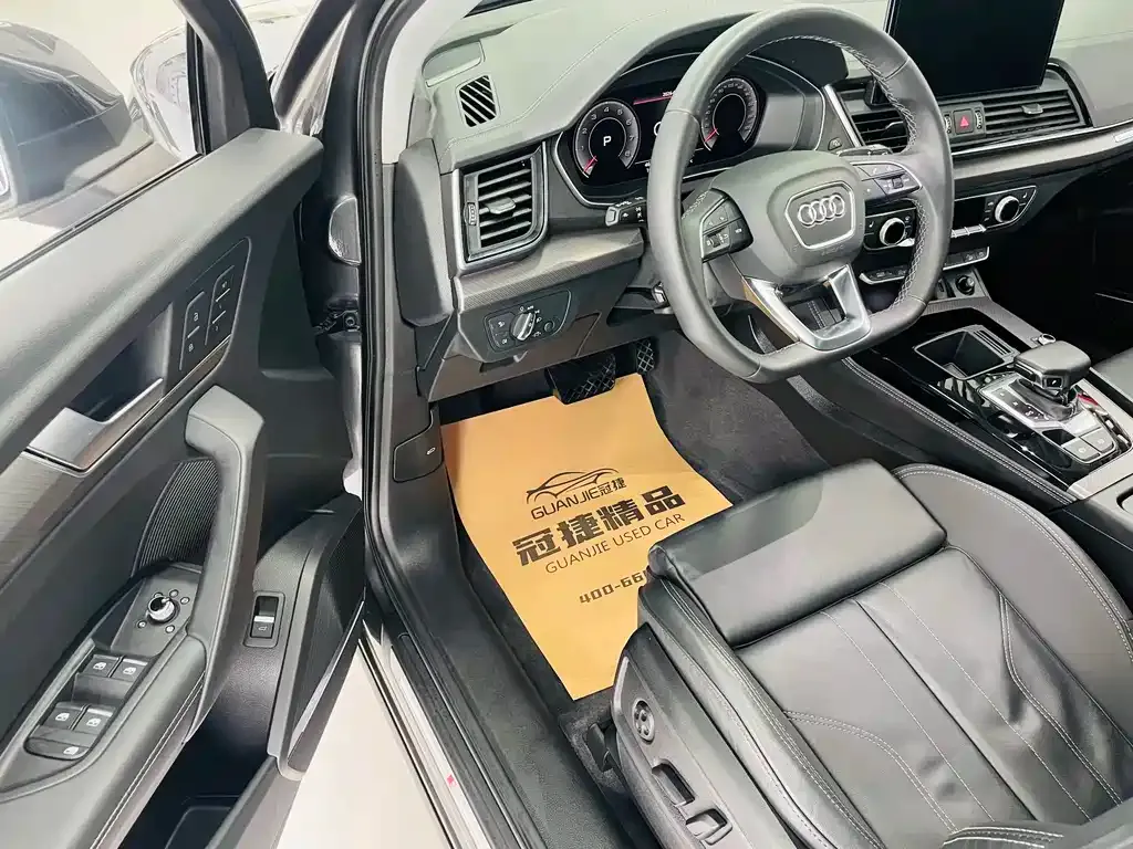Audi Q5L 2021 из CN, фото 7