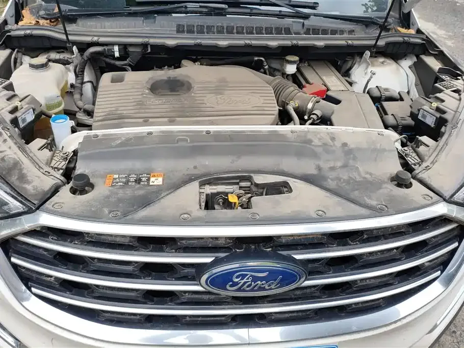 Ford Edge — фото 10