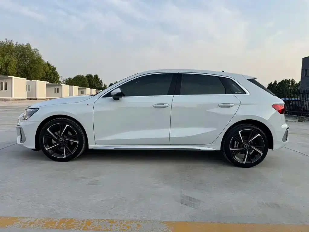 Audi A3 — фото 2