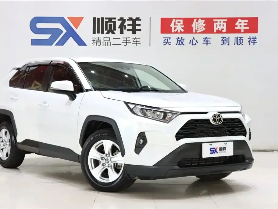 Toyota RAV4 — фото 10