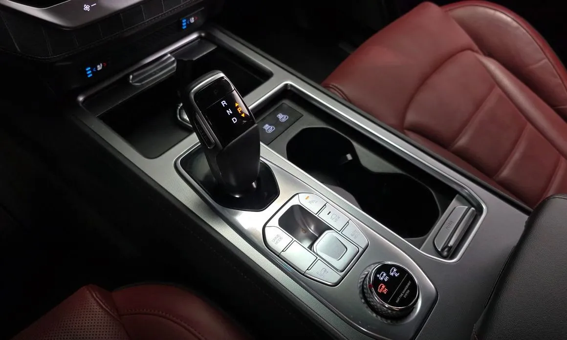 KG Mobility (Ssangyong) Rexton 2025 из KR, фото 3