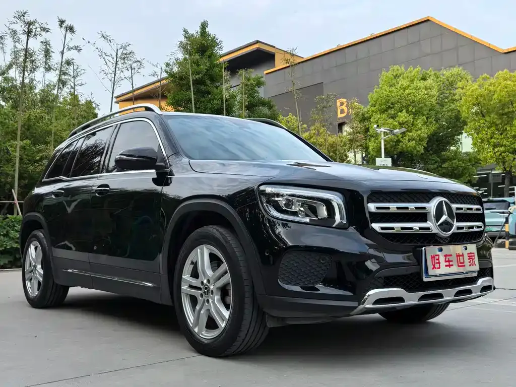 Mercedes-Benz GLB — фото 4