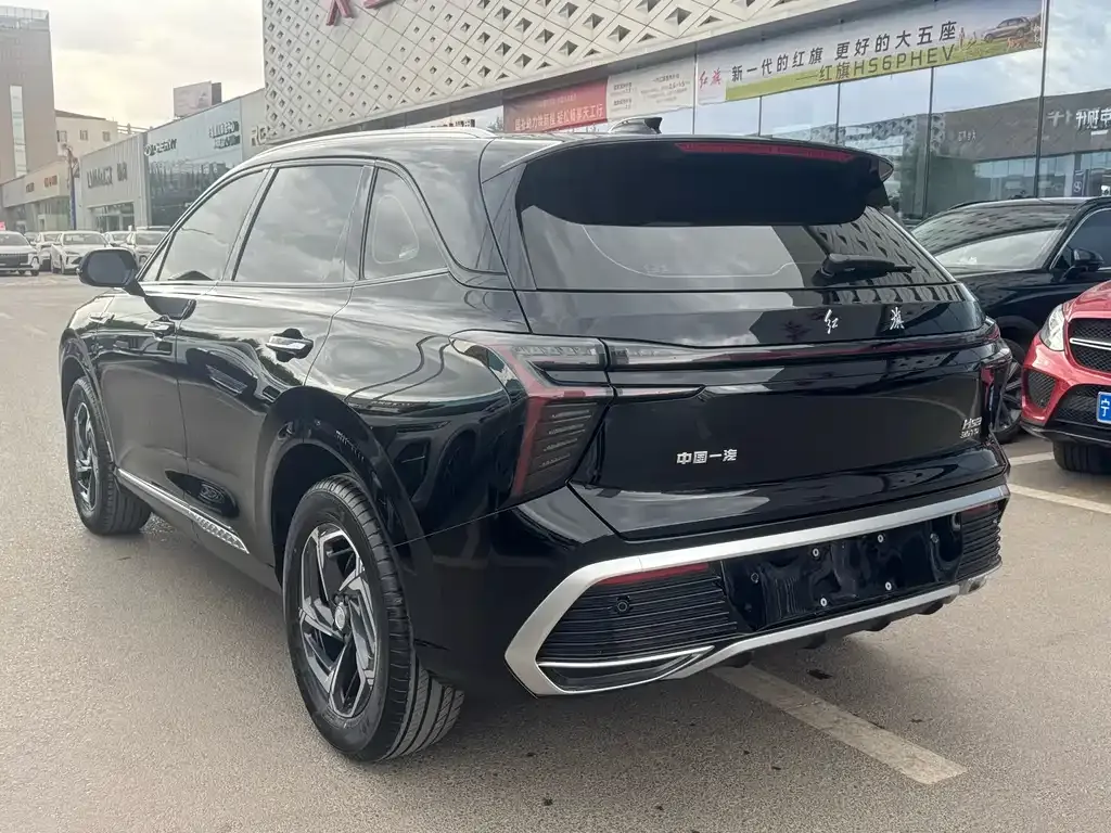 Hongqi HS3 — фото 10