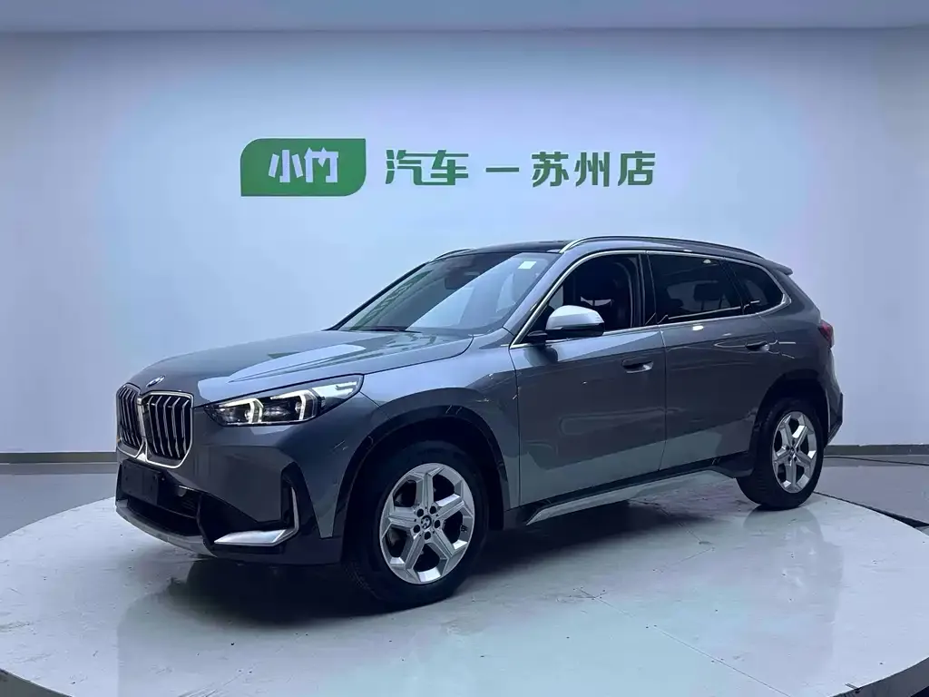 BMW X1 — фото 1