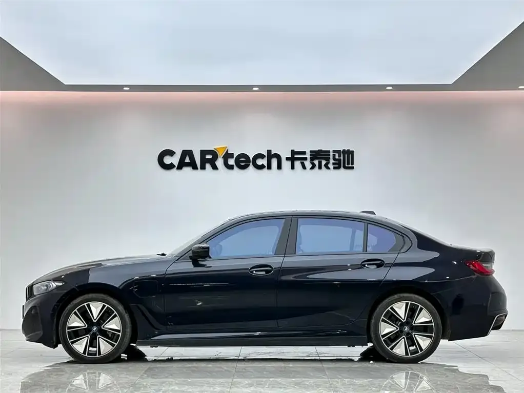 BMW i3 — фото 9