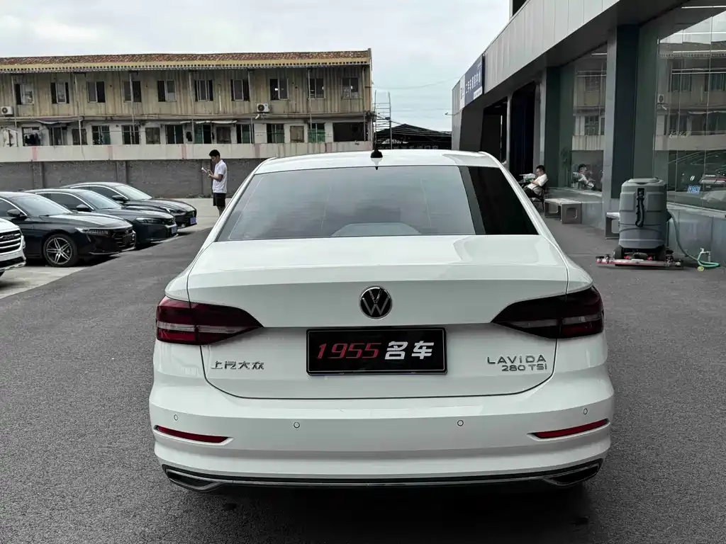 Volkswagen Lavida 2021 из CN, фото 2