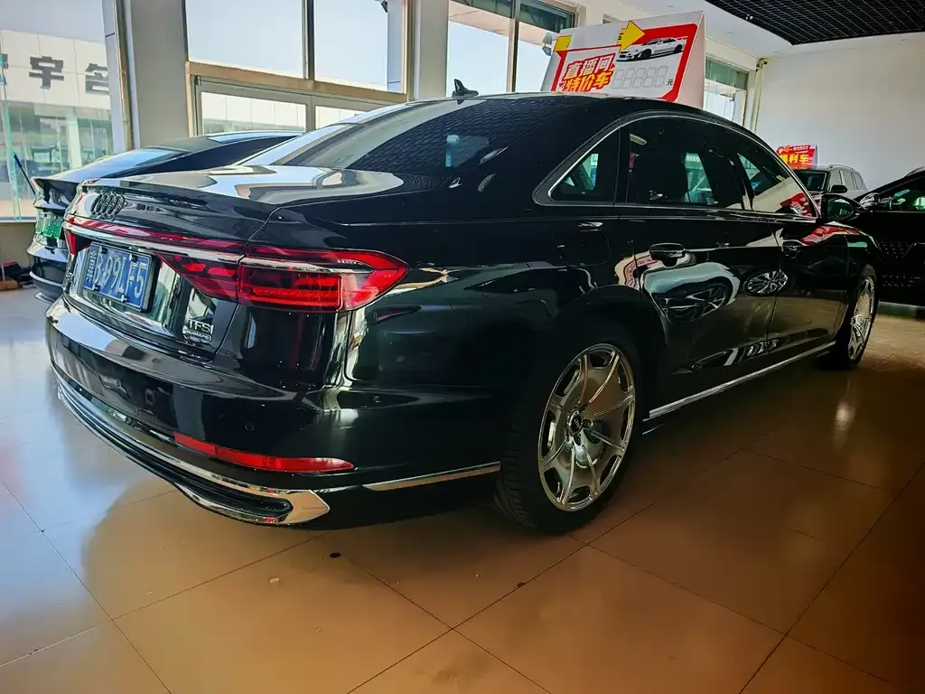 Audi A8 2024 из CN, фото 6