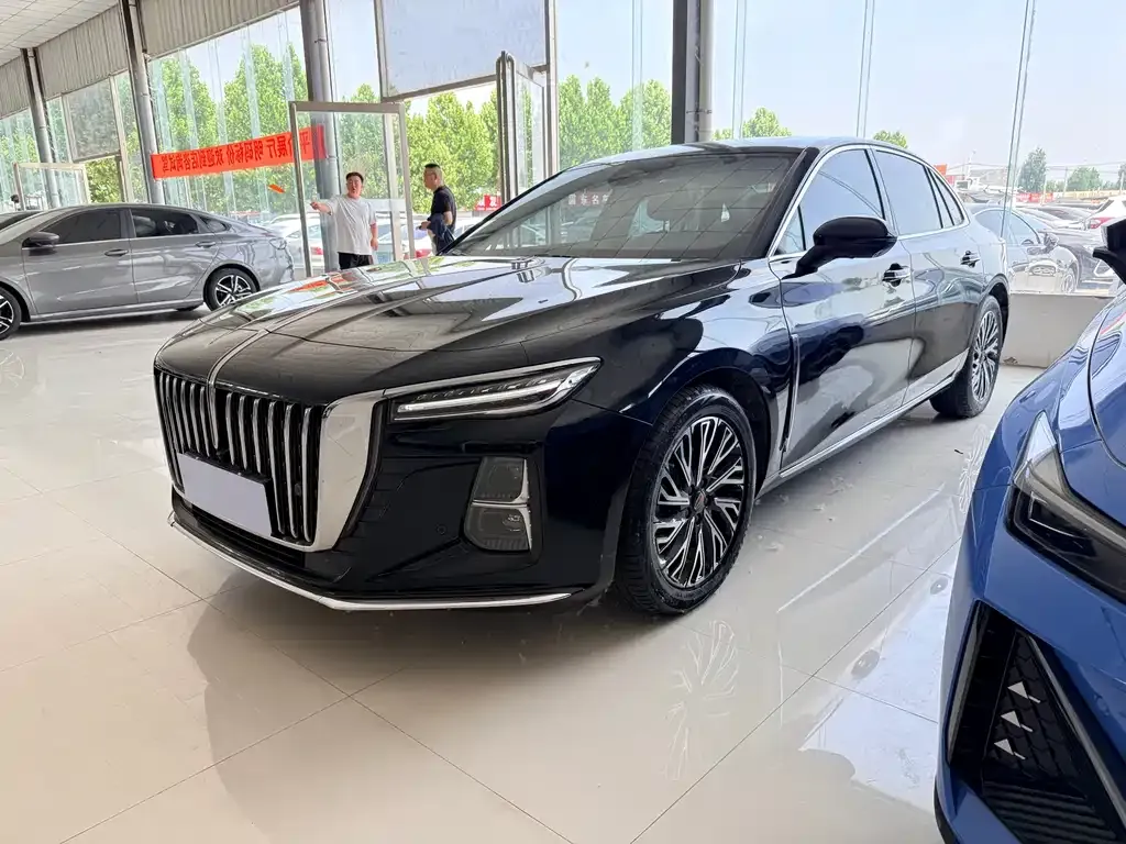 Hongqi H5 — фото 1