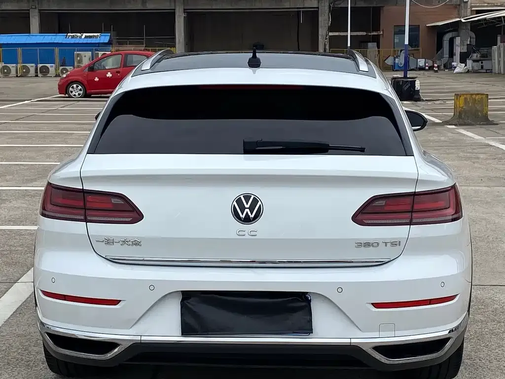 Volkswagen CC — фото 3